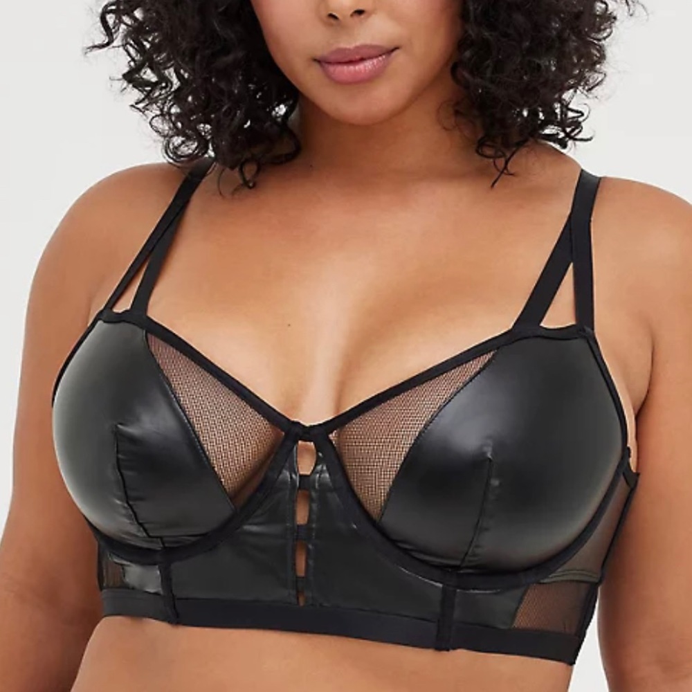 NWT TORRID SZ 1 and 2 UNLINED LONGLINE UNDERWIRE BRALETTE - FAUX LEATHER & MESH
